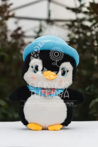 Peluche Pinguino gorro azul
